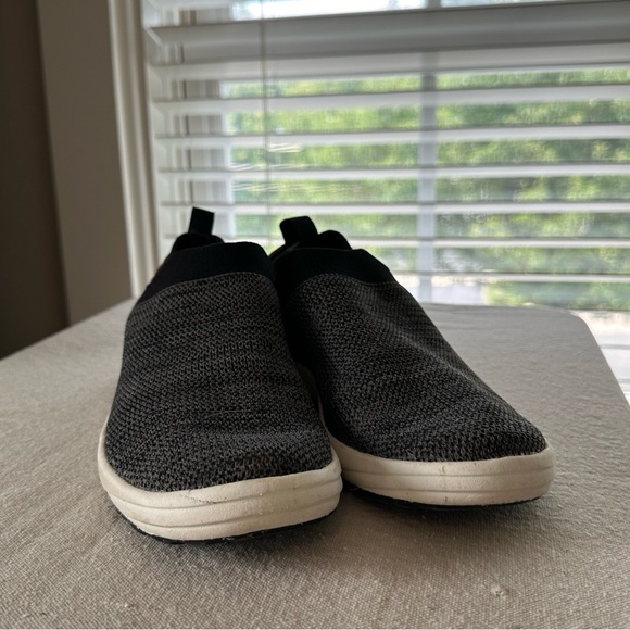 Merrell Vibram Sole Slip on Mesh Sneakers - Picture 4 of 4
